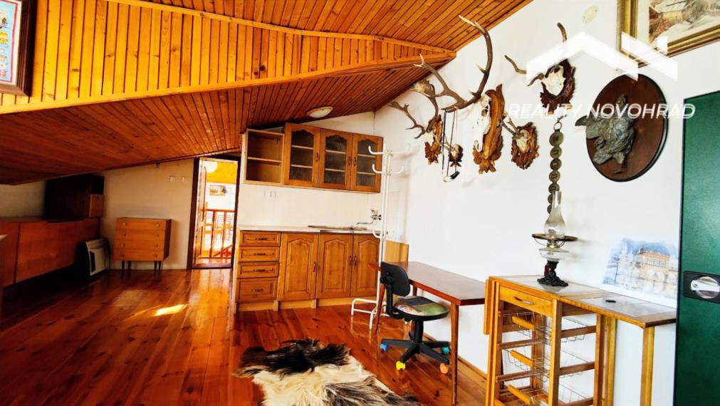 Nadčasový dom pri parku v Lučenci – priestor, štýl a súkromie v dokonalej harmónii