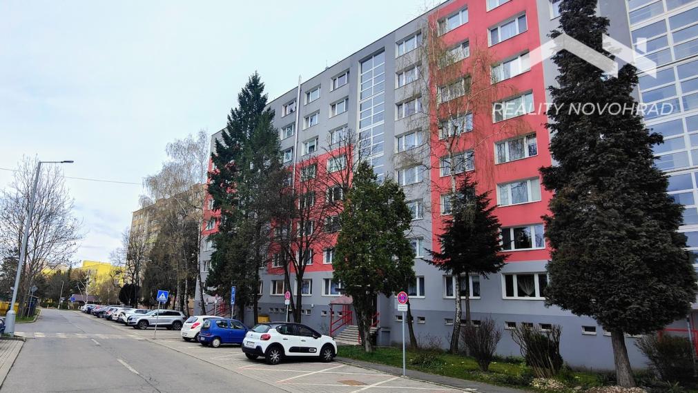 🔥 Štýlový 2-izbový byt po novej rekonštrukcii + parkovanie / Rúbanisko II, Lučenec