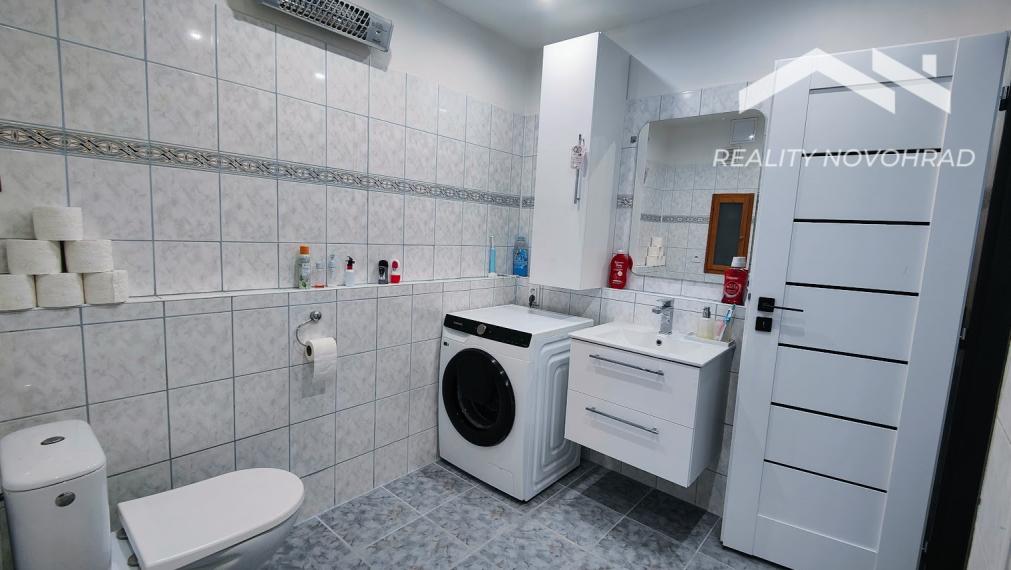 🔥 Štýlový 2-izbový byt po novej rekonštrukcii + parkovanie / Rúbanisko II, Lučenec