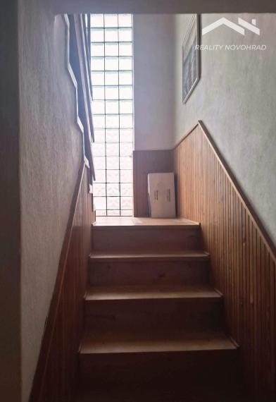 OPATOVÁ - PRIESTRANNÝ 4-IZBOVÝ RODINNÝ DOM s PRAKTICKOU DISPOZÍCIOU