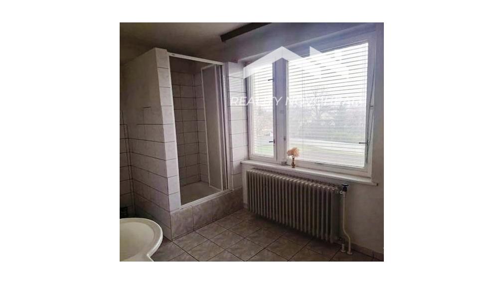 OPATOVÁ - PRIESTRANNÝ 4-IZBOVÝ RODINNÝ DOM s PRAKTICKOU DISPOZÍCIOU