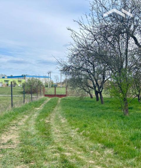 Historické rodinné sídlo s pozemkom 4 727m2 - Lučenec