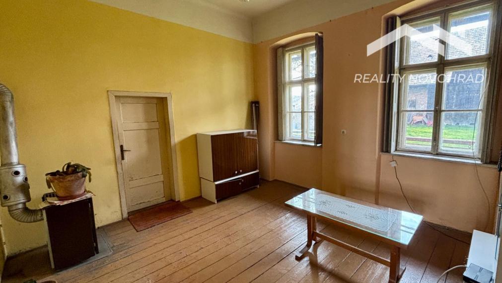 Historické rodinné sídlo s pozemkom 4 727m2 - Lučenec