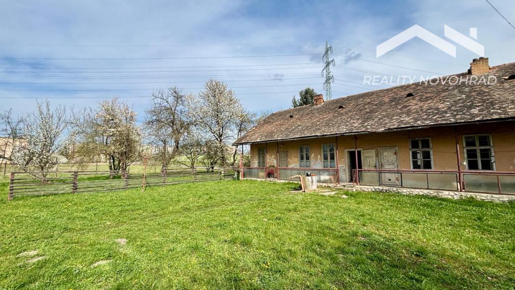 Historické rodinné sídlo s pozemkom 4 727m2 - Lučenec