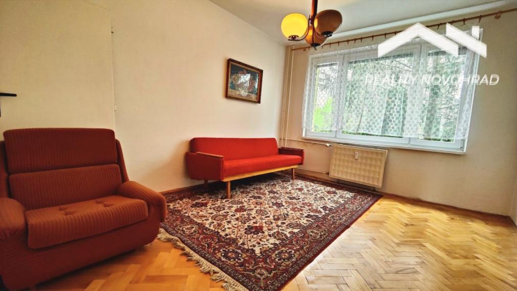 VEĽKORYSÝ 3-IZBOVÝ BYT V SRDCI MESTA – ZELEŇ, LOGGIA A POHODLNÉ BÝVANIE S VÝŤAHOM