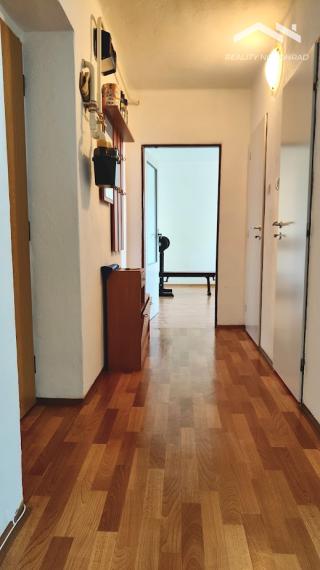 Ideálne bývanie: 2-izbový byt s 2 loggiami v pokojnej lokalite – Halič