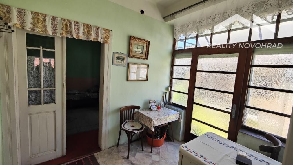 Vidiecky dom s čarom prírody a slnečným pozemkom v Slanej Lehote