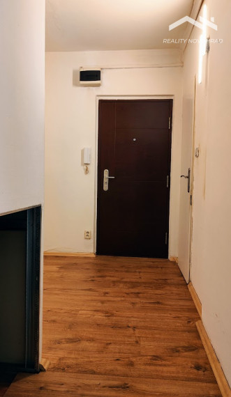 Moderný 2-izbový byt s balkónom a klimatizáciou – Lučenec, Opatová