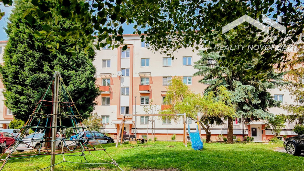 REZERVOVANÉ: Veľkorysý 3-izbový tehlový byt pri centre mesta – po zľave len 81 000 €