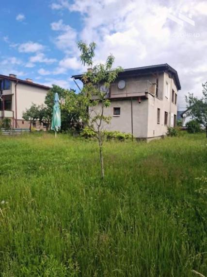 RD v DIVÍNE  okr. Lučenec s výhľadom na hrad - bývanie s chuťou histórie