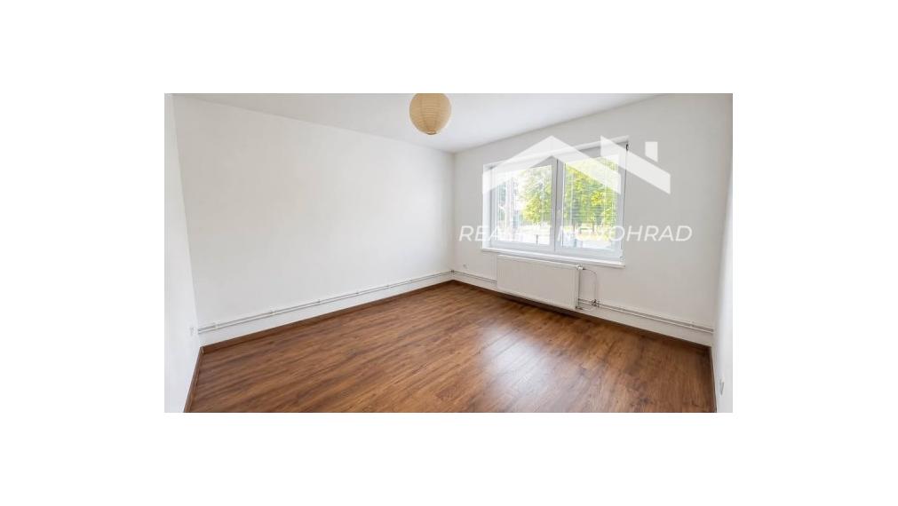 CINOBAŇA ä okr. Poltár) -3i zrekonštruovaný byt 68 m2 za 45 000 €! Vlastné kúrenie, ihneď voľný