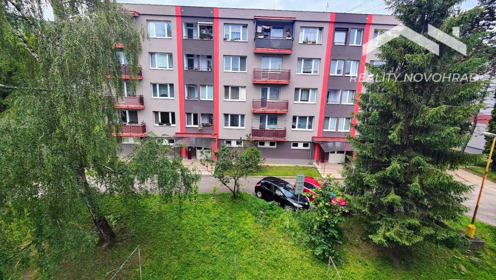 Predaj 3,5 izbového bytu - Hnúšťa