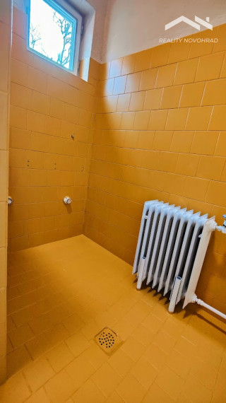 Priestor pre ambulanciu, kanceláriu či služby v centre mesta s vlastným parkovaním