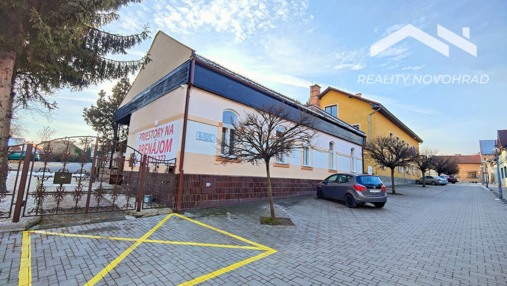 Priestor pre ambulanciu, kanceláriu či služby v centre mesta s vlastným parkovaním