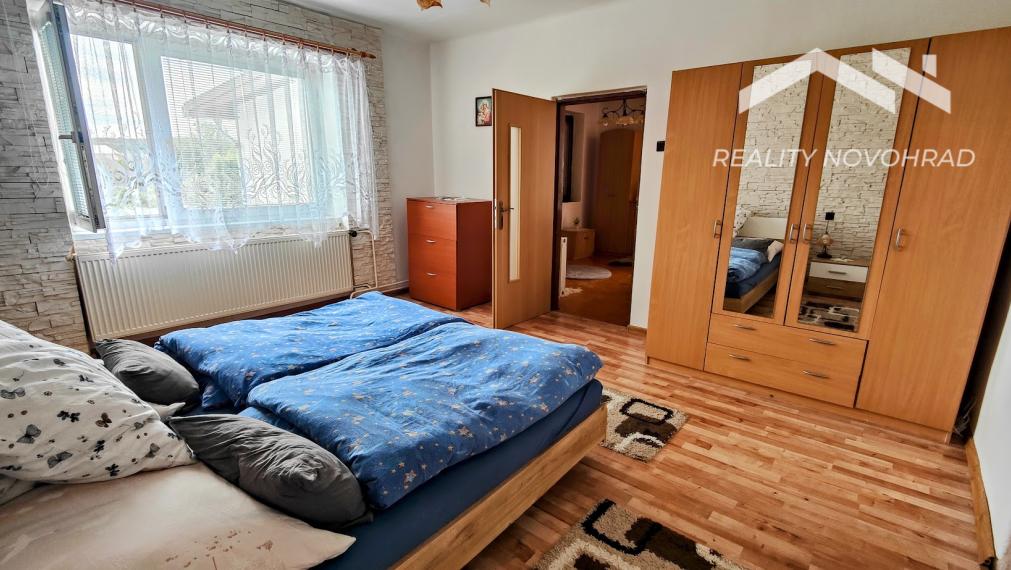 Kompletne zrekonštruovaný 2-podlažný rodinný dom s veľkým pozemkom a dokonalým súkromím – Hrnčiarska Ves