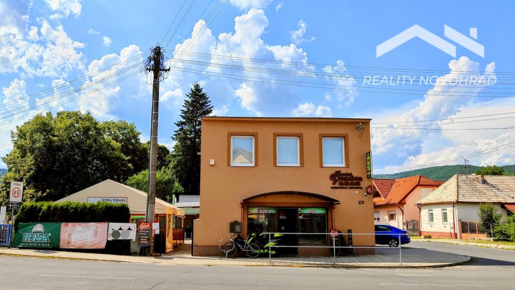 🏰 Zabehnutý penzión s pohostinstvom a terasou pod Divínskym hradom - investícia pri vodnej nádrži Ružiná