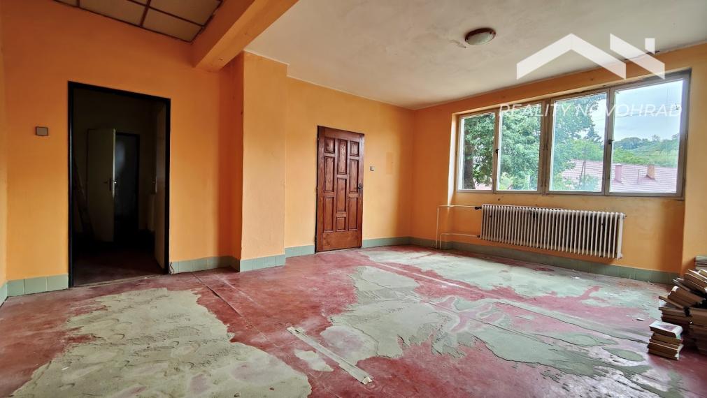Unikátna nehnuteľnosť s osobitou históriou a atmosférou v obci Horná Strehová