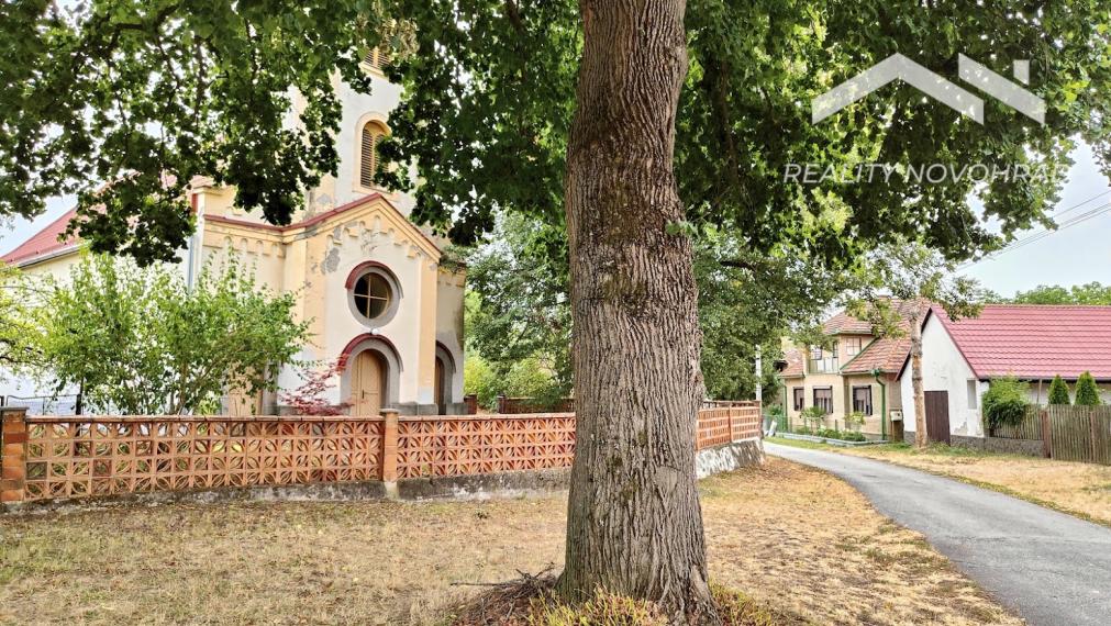 Unikátna nehnuteľnosť s osobitou históriou a atmosférou v obci Horná Strehová