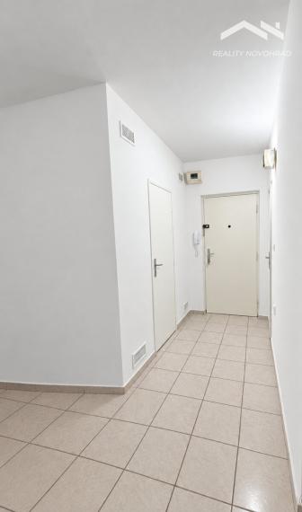 SKVELÉ BÝVANIE ALEBO STABILNÁ INVESTÍCIA | Priestranný 2-izbový byt s balkónom na Rúbanisku II