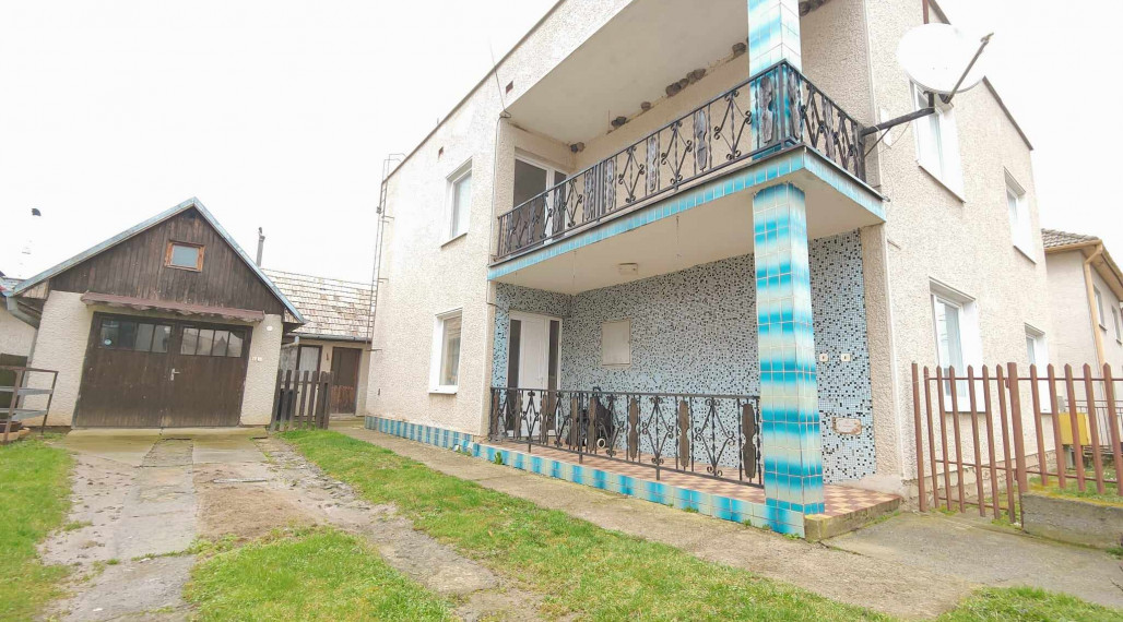 Dom s dušou a veľkým pozemkom čaká na svoju novú rodinu!