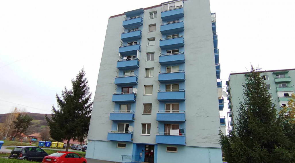 Príjemný trojizbový byt na sídlisku v Cinobani