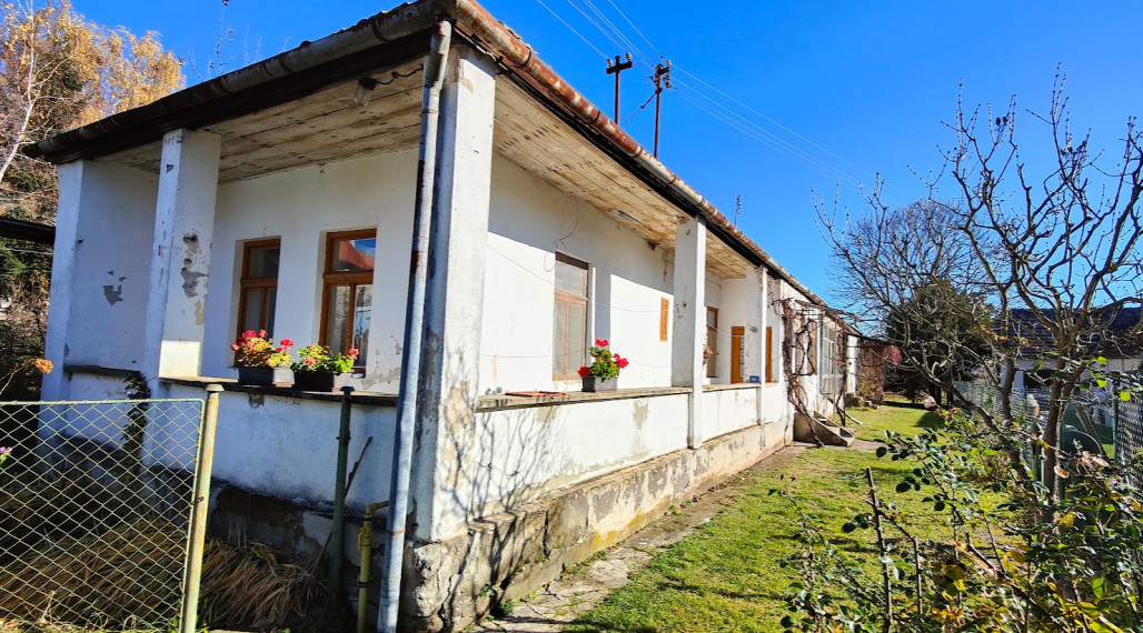 🏡 Vidiecky gánkový dom pri lese – ideálne miesto na chalupu či trvalé bývanie v Hornej Strehovej