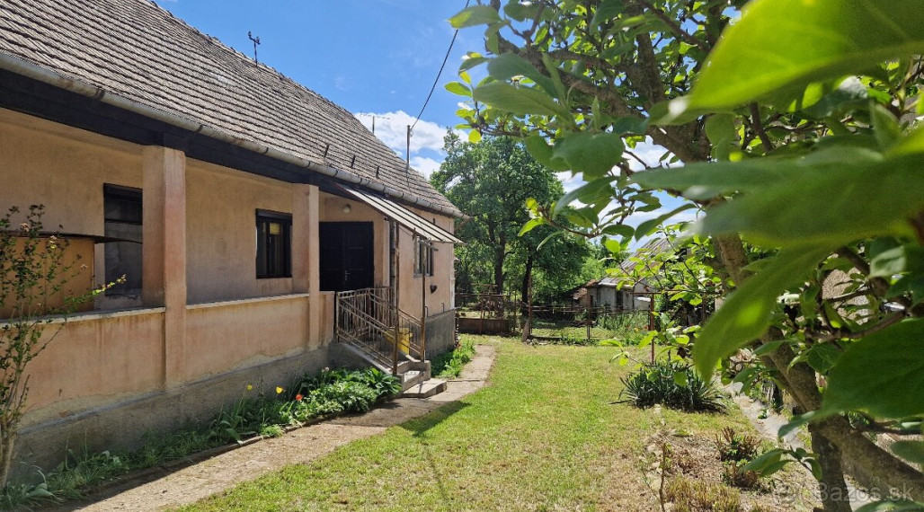 POLTÁR 2 izbový VÍKENDOVÝ domček (chalupa) na pozemku 1193 m2