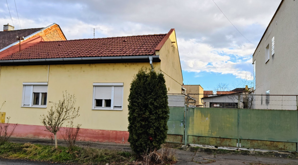 Komfortné bývanie bez schodov – rodinný dom v srdci mesta na dosah