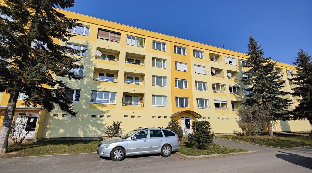 Príjemný 1-izbový byt na PRENÁJOM  v obľúbenej lokalite – Poltár