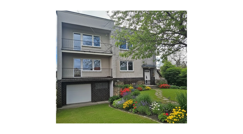 TOMÁŠOVCE okr. Lučenec - Priestranný 3-podlažný dom – 2 BYTY, KRB. GARÁŽ