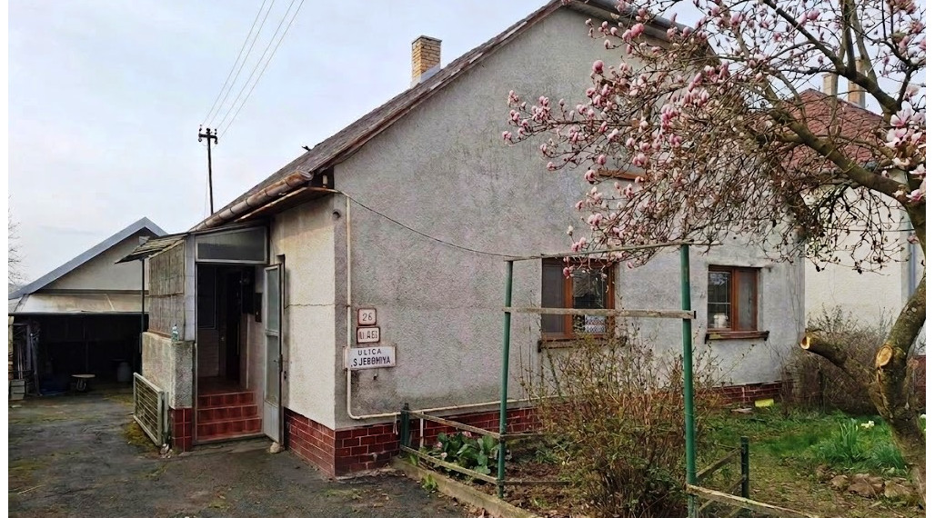 OPATOVÁ- 4-i DOM S NAJKRAJŠÍM  ZÁPADOM SLNKA TERASA-ALTÁNOK- GARÁŽ