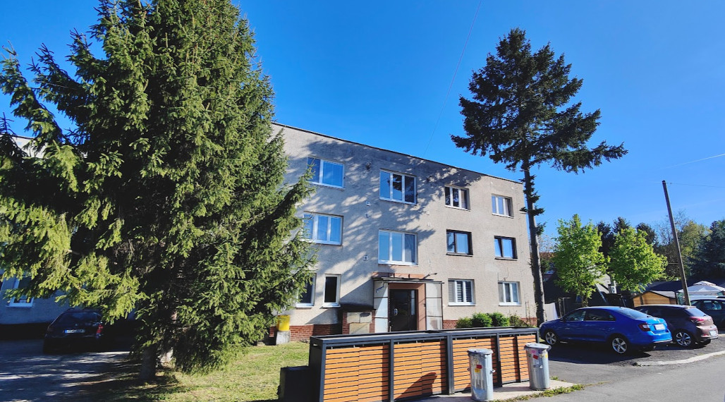 Ideálne bývanie: 2-izbový byt s 2 loggiami v pokojnej lokalite – Halič