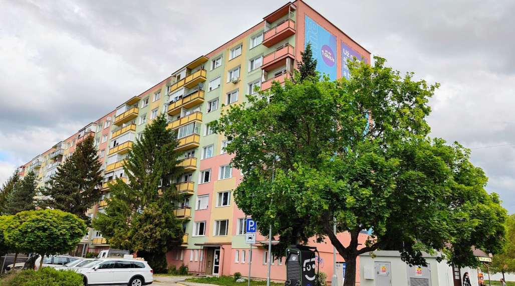 Moderný 2-izbový byt s balkónom a klimatizáciou – Lučenec, Opatová