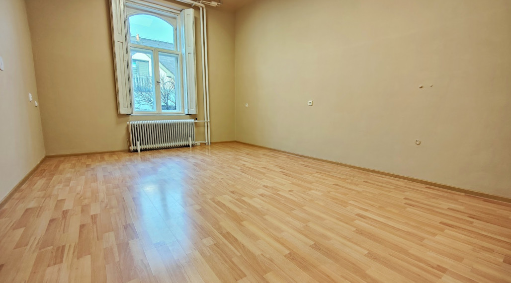 Priestor pre ambulanciu, kanceláriu či služby v centre mesta s vlastným parkovaním