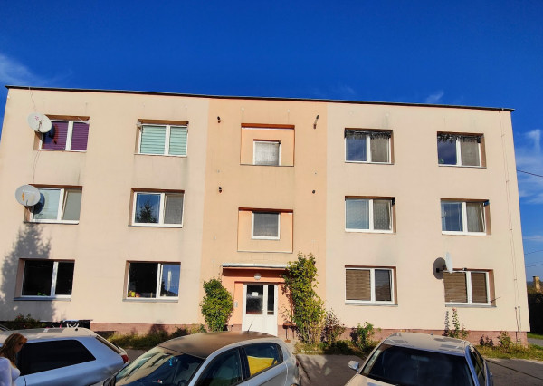 Ideálne bývanie v Kalinove: 2-izbový byt s pokojnou atmosférou