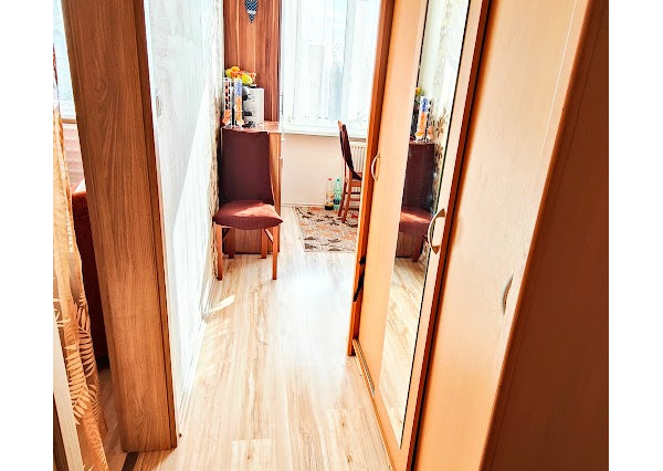 EXKLUZÍVNE NA PREDAJ: Štýlovo zrekonštruovaný 2 izbový byt s kompletným zariadením