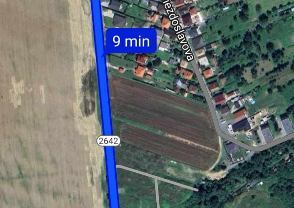Na predaj stavebný pozemok s kompletnými inžinierskymi sieťami!