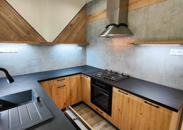 Moderný 2-izbový byt po kompletnej rekonštrukcii -Vaše inovatívne bývanie začína tu!