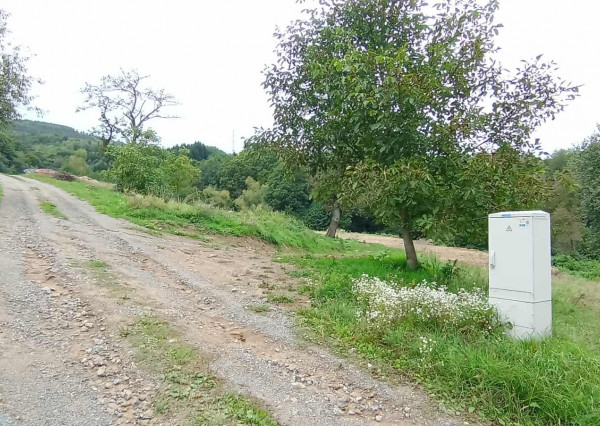 Jedinečné pozemky s výborným prístupom pri obci  Mýtna
