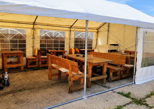 Predaj Zabehnutého Mobilného Gastro Kontajnera - Pipi Grill