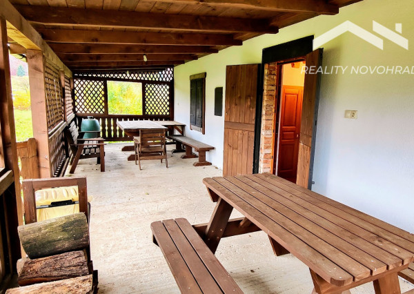 Jedinečné vidiecke sídlo na polosamote Ábelovských lazov – veľkorysý pozemok s potenciálom 3 204 m²