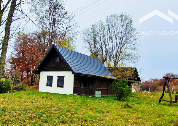 Jedinečné vidiecke sídlo na polosamote Ábelovských lazov – veľkorysý pozemok s potenciálom 3 204 m²