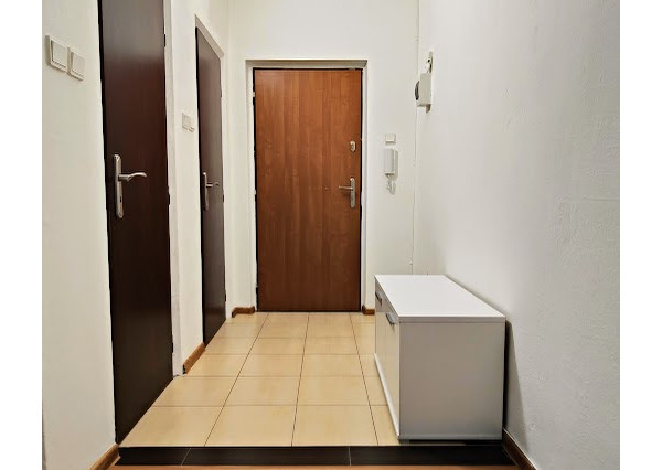 Štýlový 2-izbový byt s balkónom v absolútnom centre Lučenca