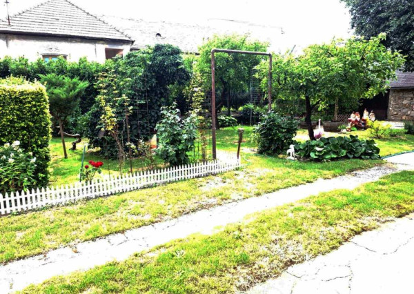 PANICKÉ DRAVCE - RD na pozemku 54 árov - ideálne farmárske bývanie na vidieku