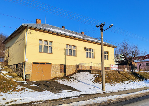 Rodinný dom s jedinečnou atmosférou a veľkorysým priestorom – Lovinobaňa