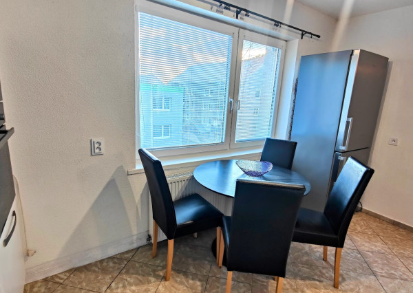 Komfortné bývanie v Zlatne – 2-izbový byt s dvoma loggiami aj so zariadením