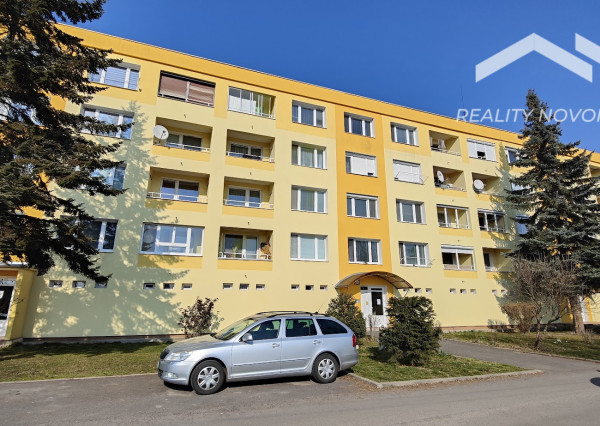 🔑 1-izbový byt na PREDAJ – 36 m², výťah, skvelá lokalita, Poltár