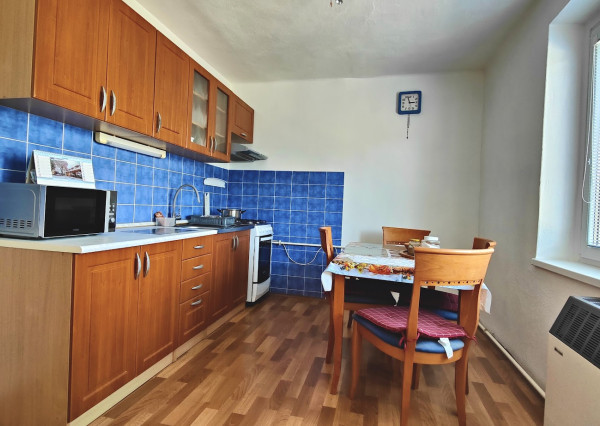 Ideálne bývanie: 2-izbový byt s 2 loggiami v pokojnej lokalite – Halič