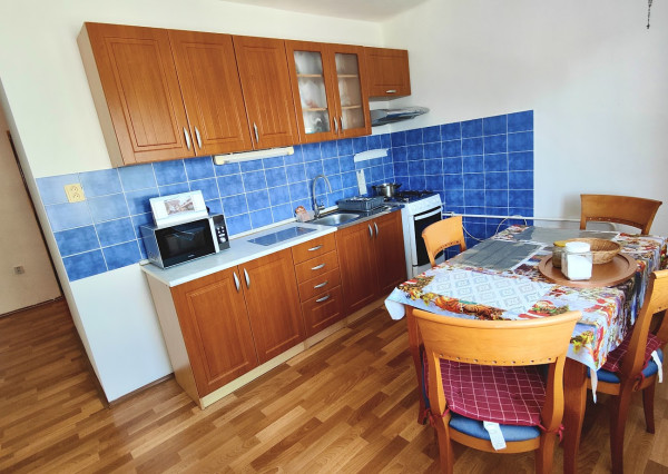 Ideálne bývanie: 2-izbový byt s 2 loggiami v pokojnej lokalite – Halič